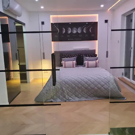 Luxury Penthouse *