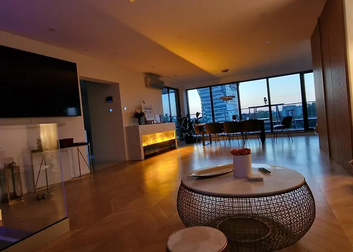 Luxury Penthouse Appartement *